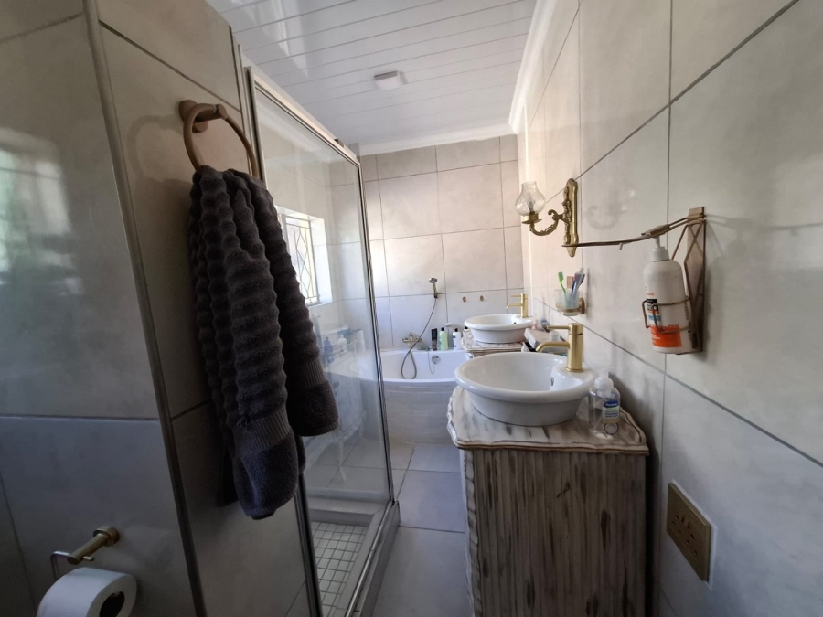 3 Bedroom Property for Sale in Oos Einde North West